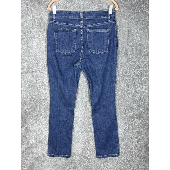 LL Bean Favorite Fit Jeans Womens Size 10 Blue Denim Stretch Straight Leg - Picture 2 of 7